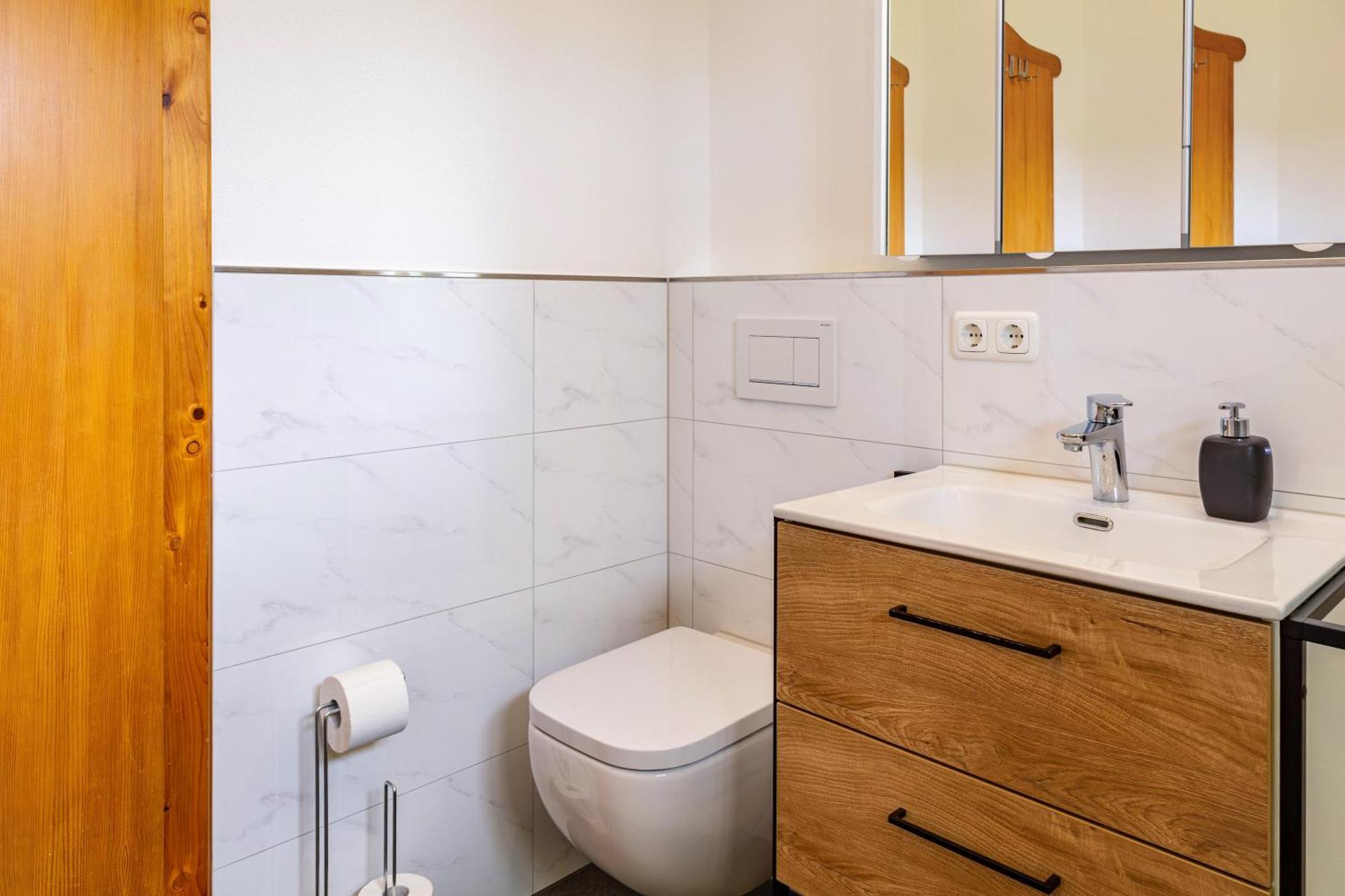 האוצנברג Komfortwohnung Mit Pool Und Sauna מראה חיצוני תמונה